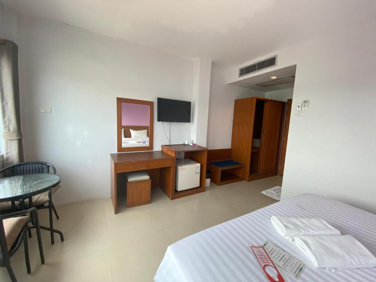 Prachuap Beach Hotel Πράτσουατ Κίρι Χαν Εξωτερικό φωτογραφία