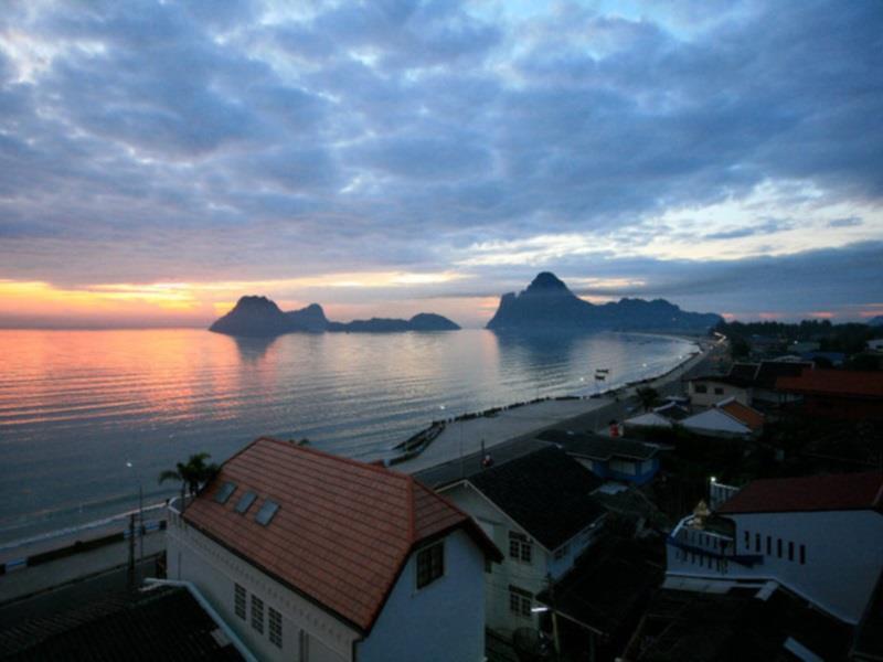 Prachuap Beach Hotel Πράτσουατ Κίρι Χαν Εξωτερικό φωτογραφία