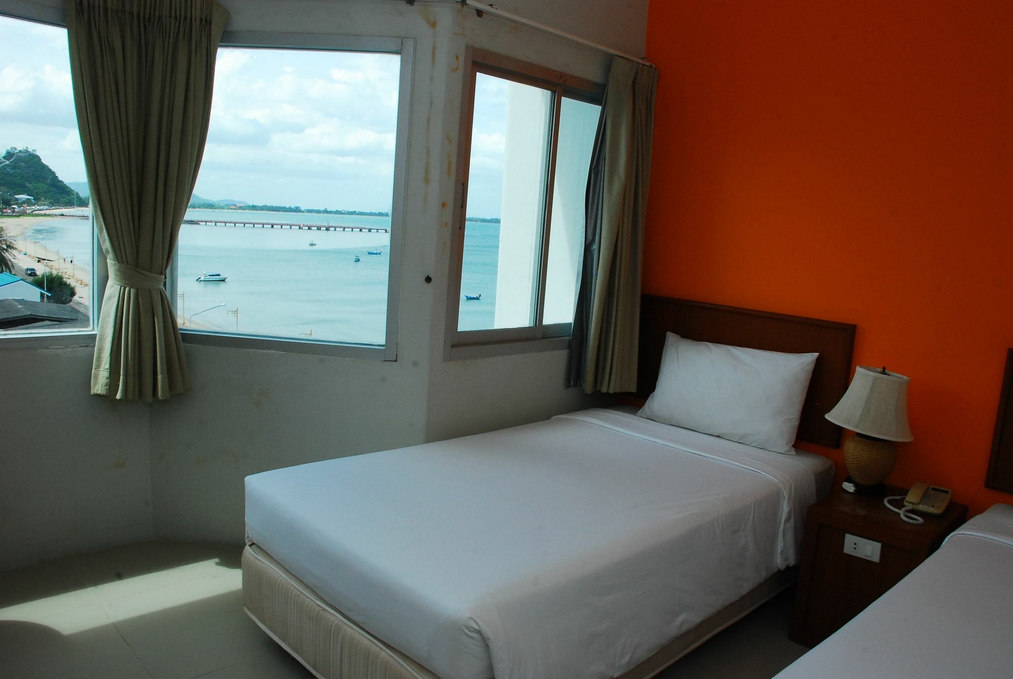 Prachuap Beach Hotel Πράτσουατ Κίρι Χαν Εξωτερικό φωτογραφία